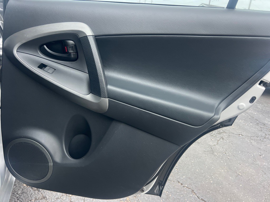 2009 Toyota Rav4 Image 14