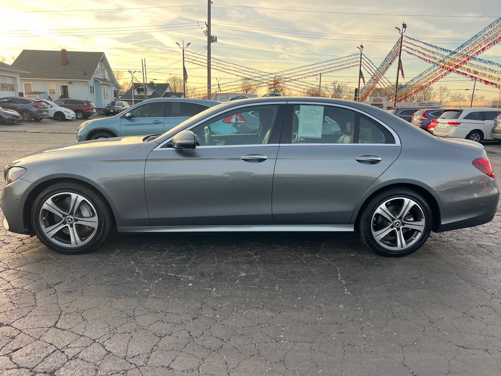 2017 Mercedes-Benz E-Class Image 4