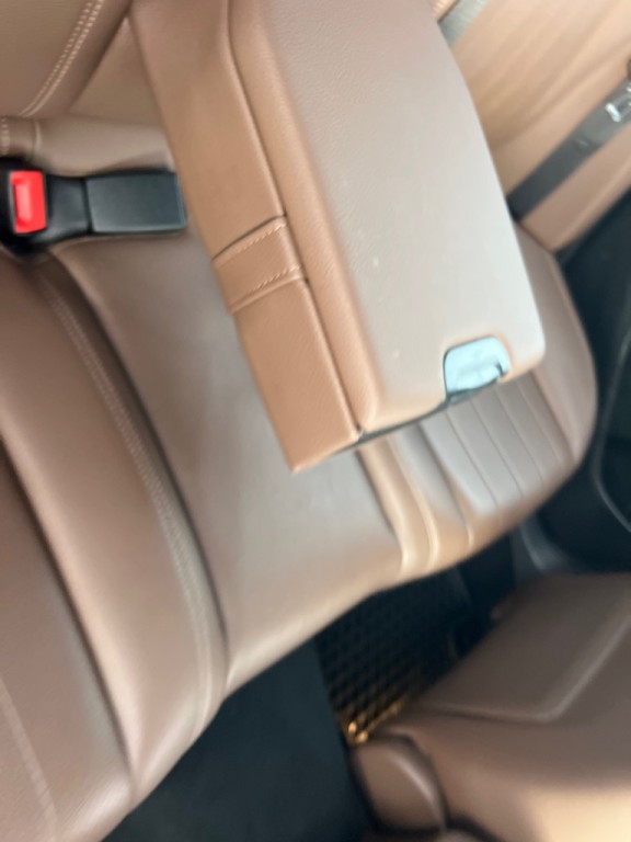 2017 Mercedes-Benz E-Class Image 17