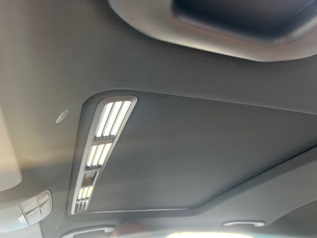 2017 Mercedes-Benz E-Class Image 37