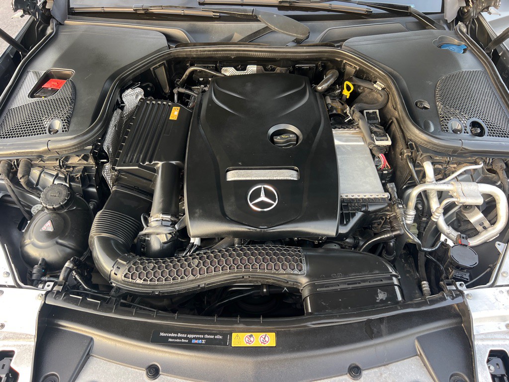 2017 Mercedes-Benz E-Class Image 43