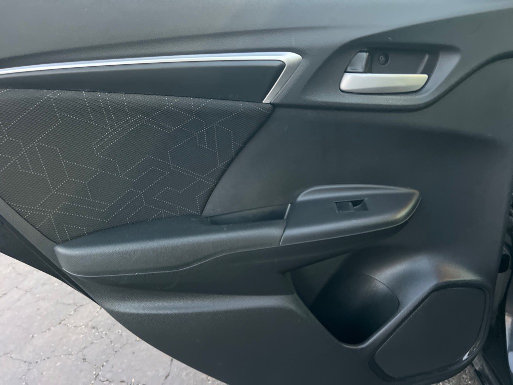 2015 Honda Fit Image 12