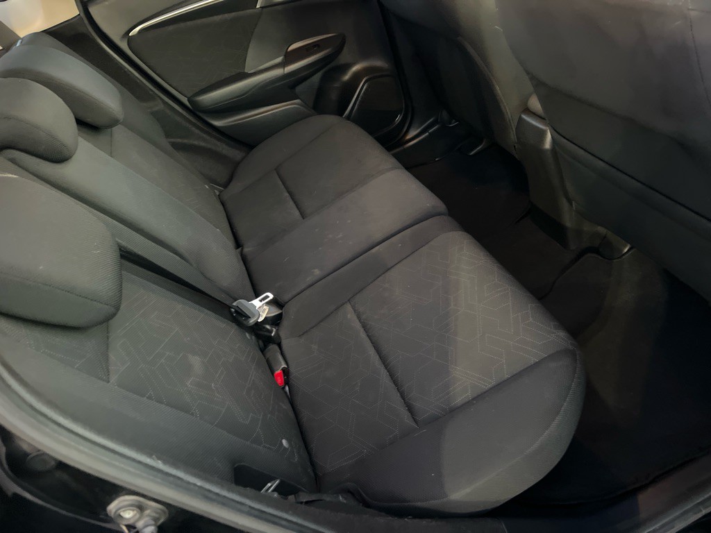 2015 Honda Fit Image 15