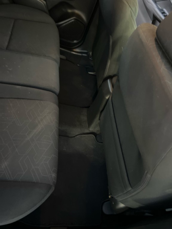 2015 Honda Fit Image 16