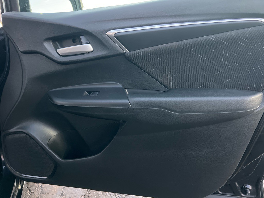 2015 Honda Fit Image 17