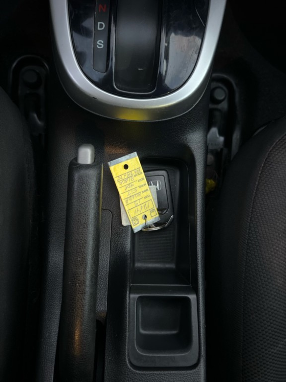 2015 Honda Fit Image 32