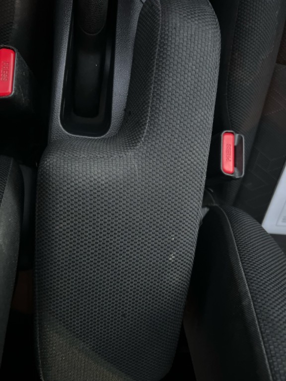 2015 Honda Fit Image 33