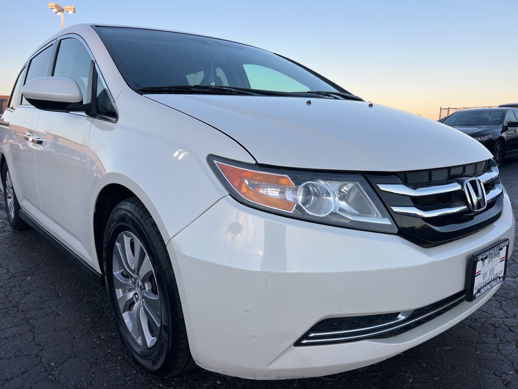 2015 Honda Odyssey Image 1