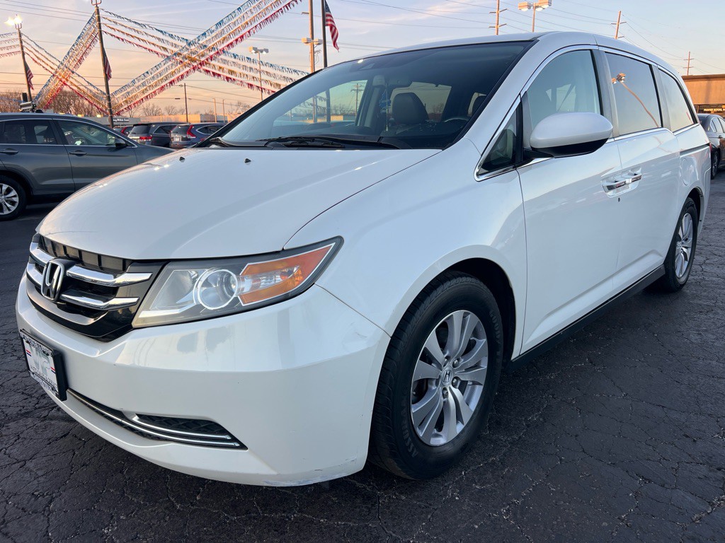 2015 Honda Odyssey Image 3