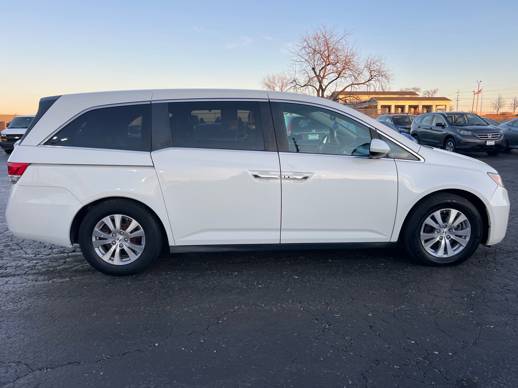 2015 Honda Odyssey Image 8