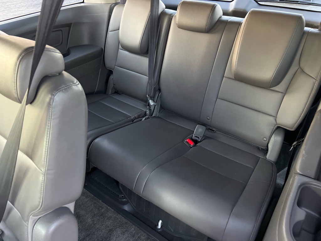 2015 Honda Odyssey Image 13