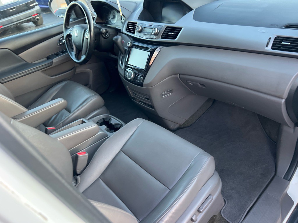 2015 Honda Odyssey Image 21