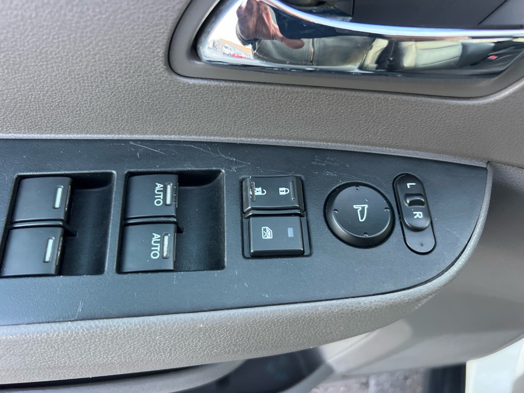 2015 Honda Odyssey Image 28