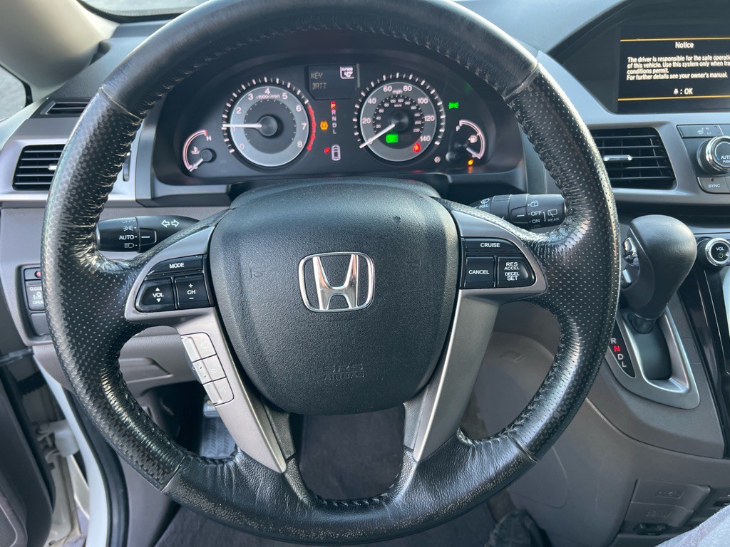 2015 Honda Odyssey Image 30