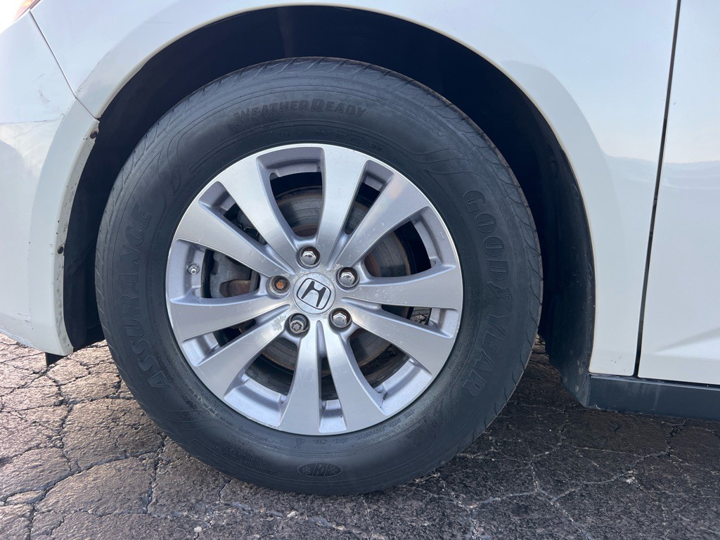 2015 Honda Odyssey Image 40