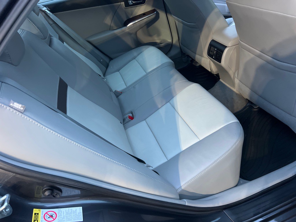 2012 Toyota Camry Image 15