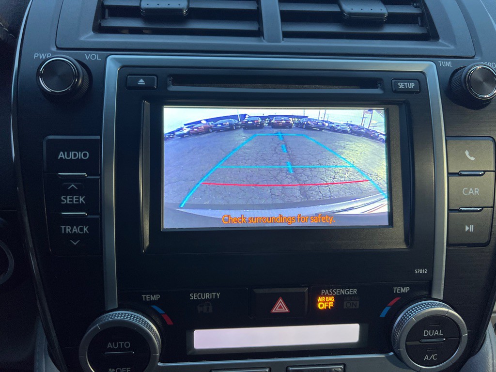 2012 Toyota Camry Image 30