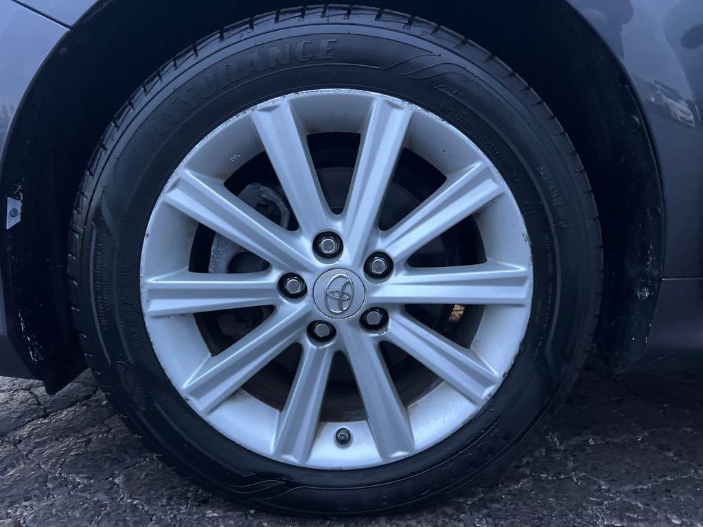 2012 Toyota Camry Image 36