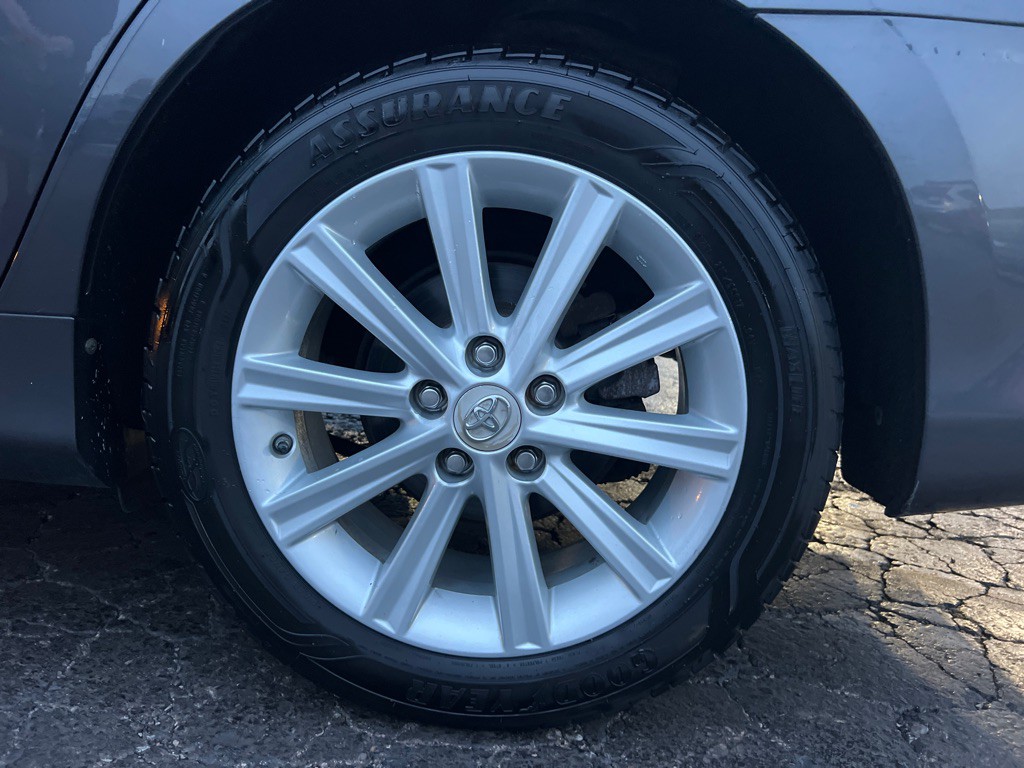 2012 Toyota Camry Image 37