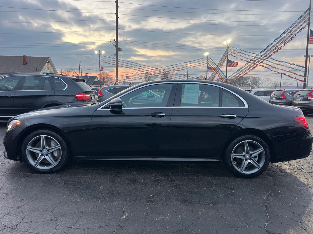 2017 Mercedes-Benz E-Class Image 4