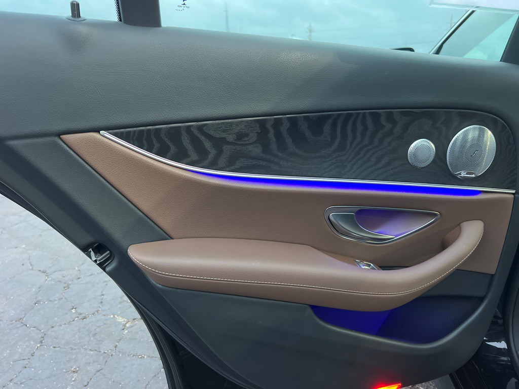 2017 Mercedes-Benz E-Class Image 13