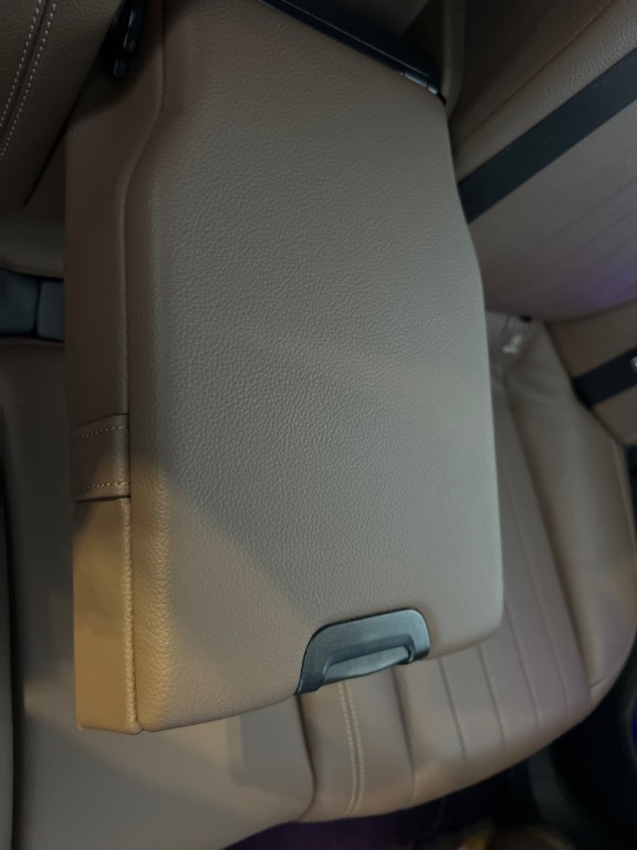 2017 Mercedes-Benz E-Class Image 17