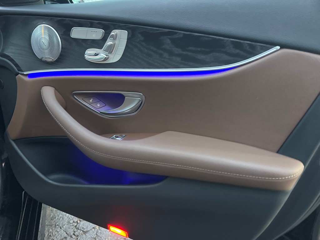 2017 Mercedes-Benz E-Class Image 18