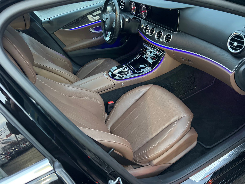 2017 Mercedes-Benz E-Class Image 19