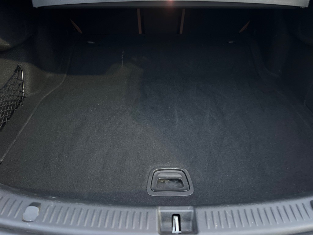 2017 Mercedes-Benz E-Class Image 22