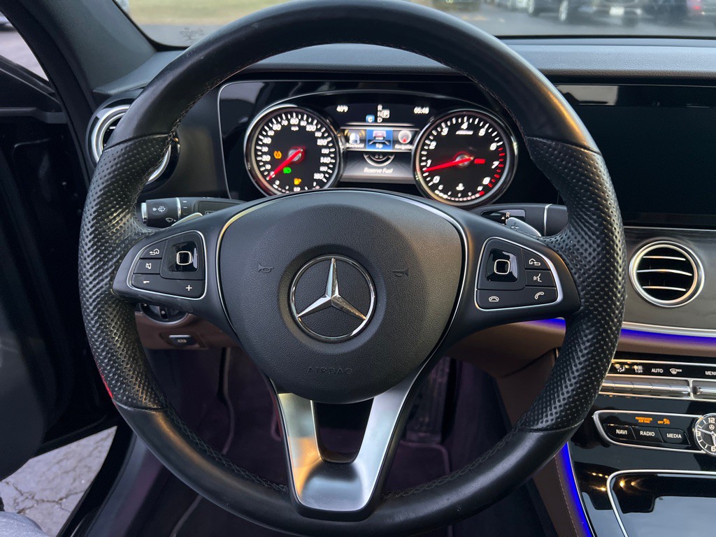 2017 Mercedes-Benz E-Class Image 28