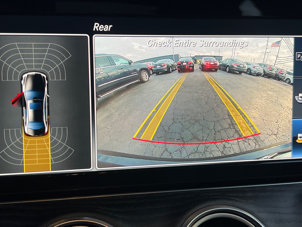 2017 Mercedes-Benz E-Class Image 32