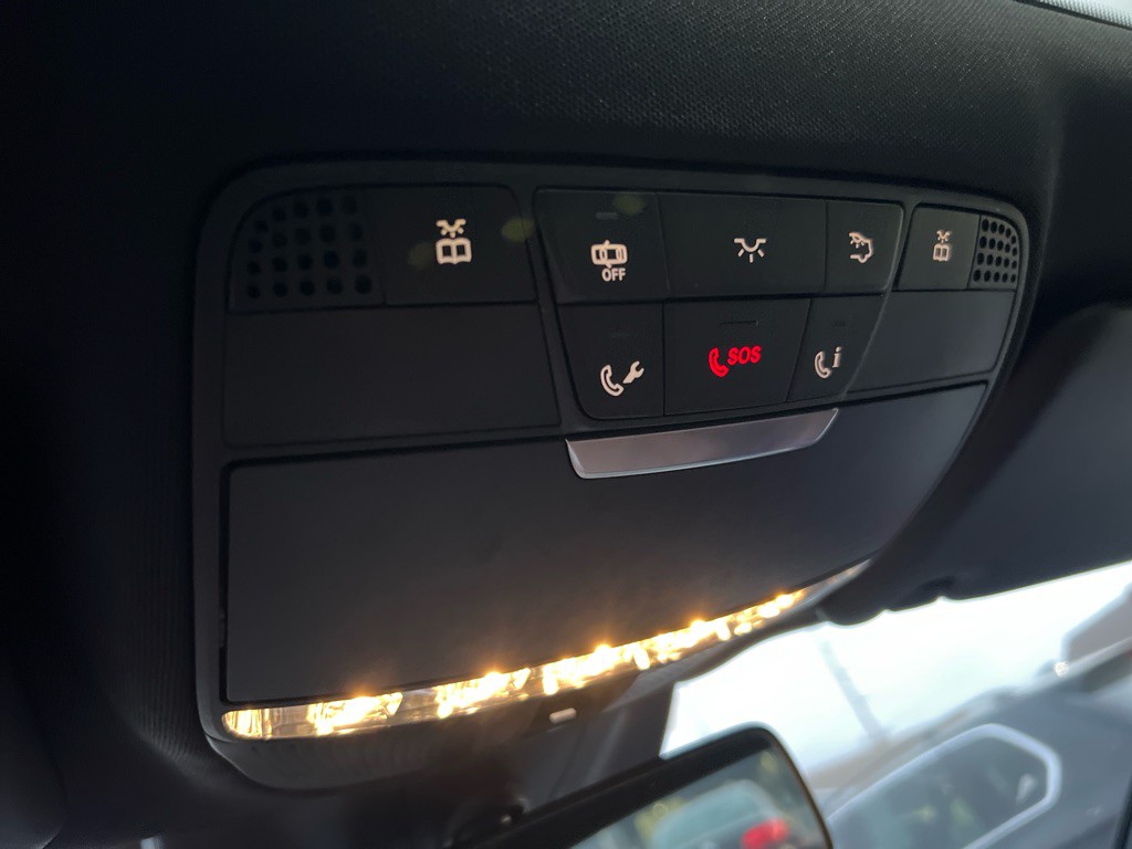 2017 Mercedes-Benz E-Class Image 36