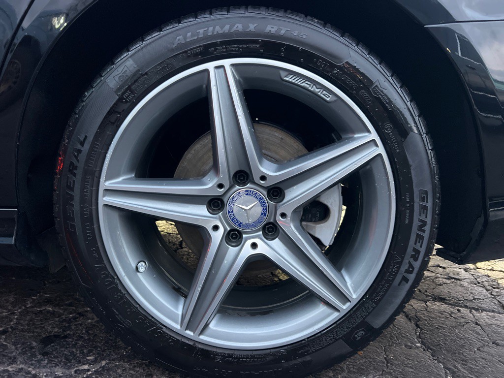 2017 Mercedes-Benz E-Class Image 39