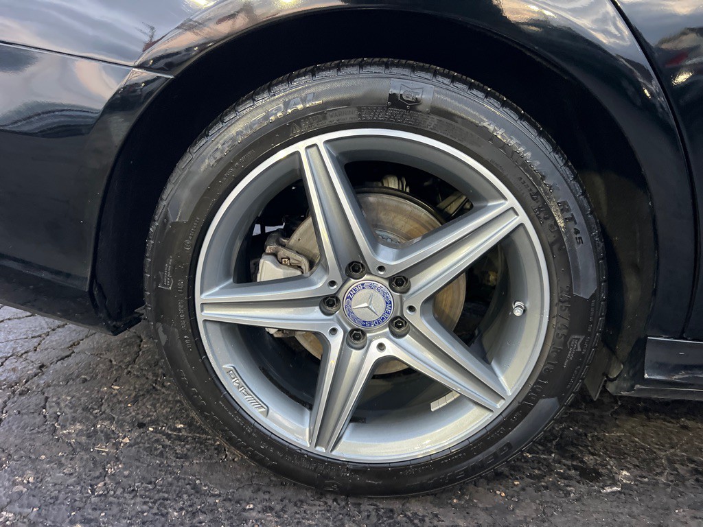 2017 Mercedes-Benz E-Class Image 40