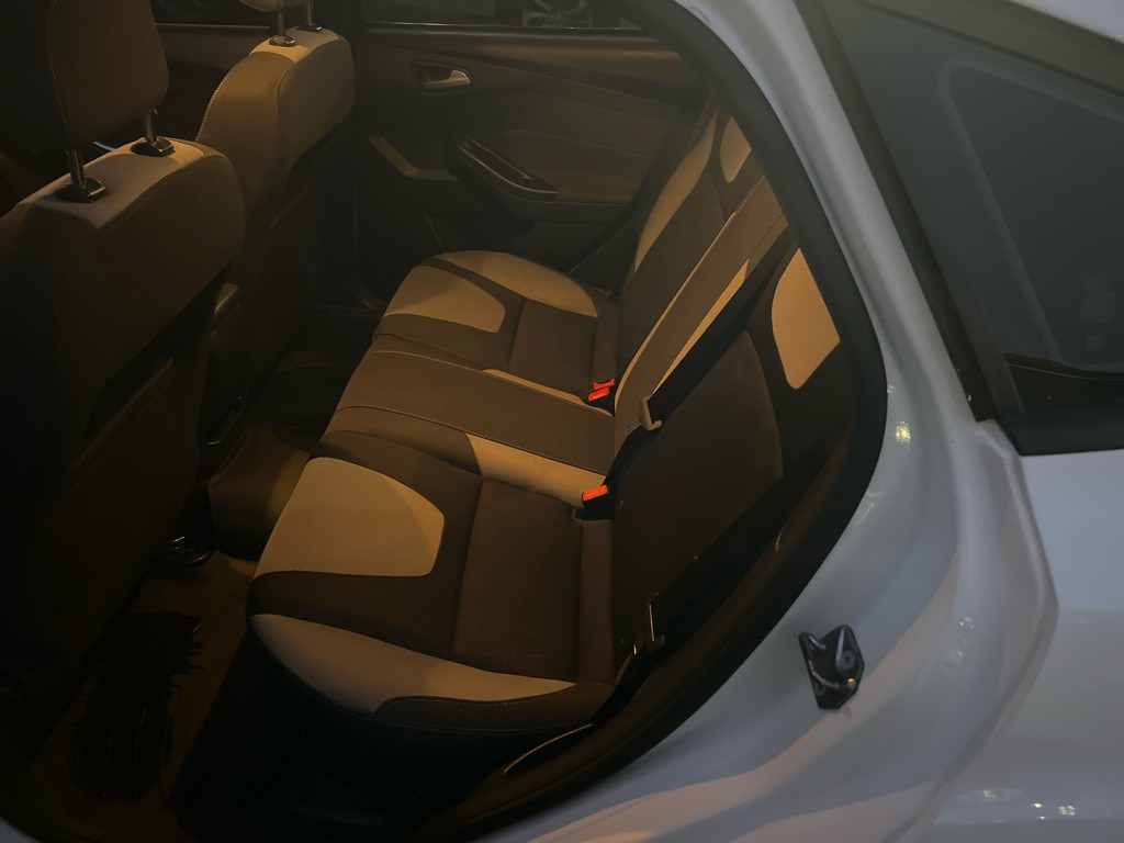 2017 Ford Focus Image 14