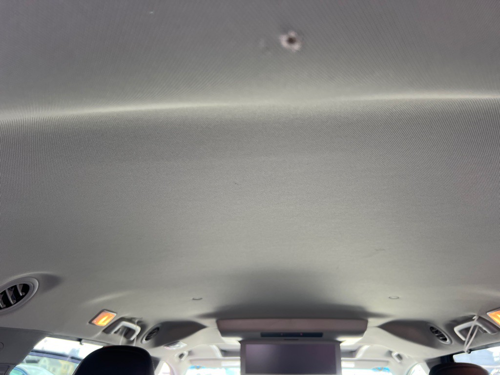 2015 Toyota Sienna Image 23