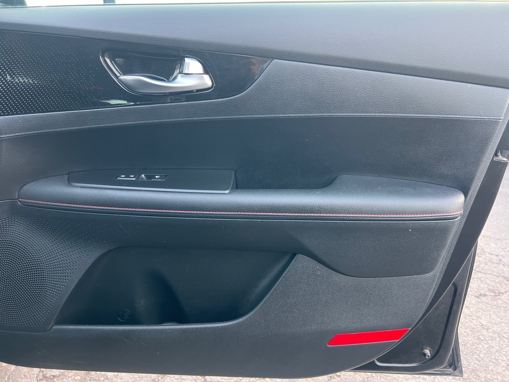 2024 Kia Forte Image 18