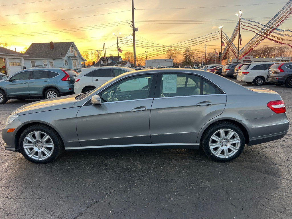 2013 Mercedes-Benz E-Class Image 4