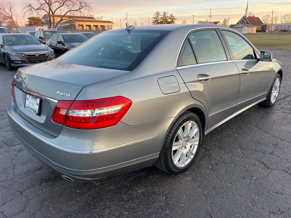 2013 Mercedes-Benz E-Class Image 7