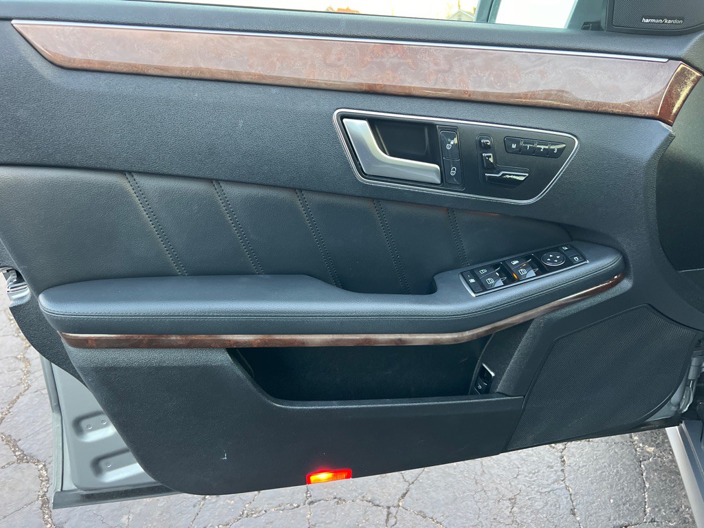 2013 Mercedes-Benz E-Class Image 11