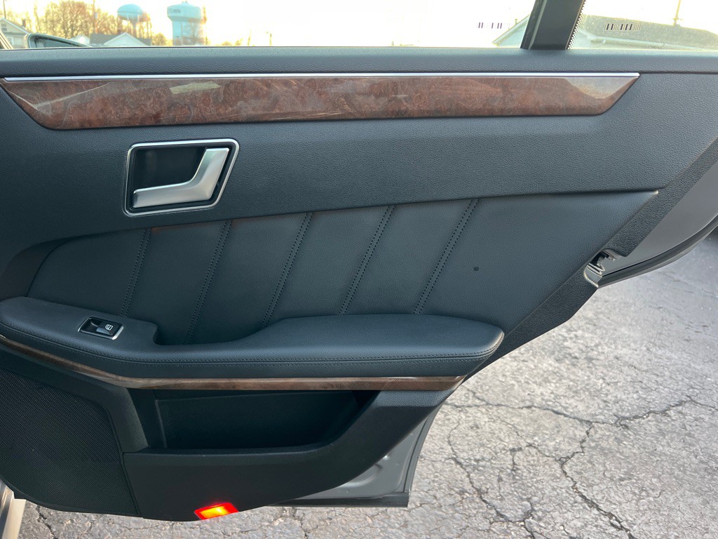 2013 Mercedes-Benz E-Class Image 15