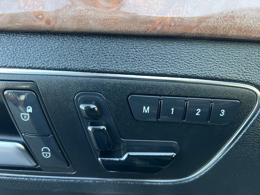 2013 Mercedes-Benz E-Class Image 26