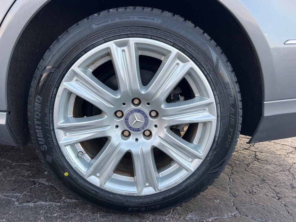 2013 Mercedes-Benz E-Class Image 40