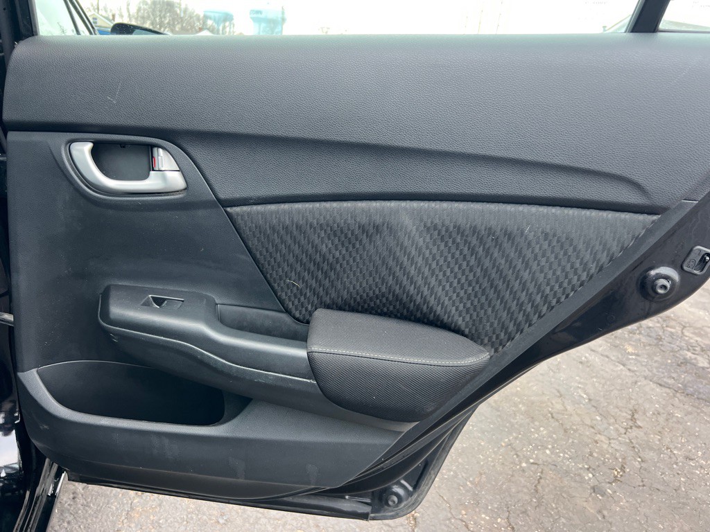 2015 Honda Civic Image 14