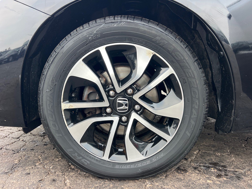 2015 Honda Civic Image 33