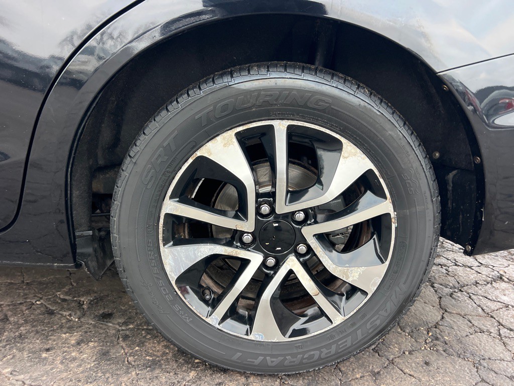 2015 Honda Civic Image 34