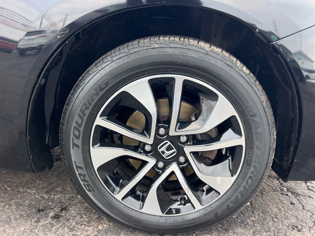 2015 Honda Civic Image 36