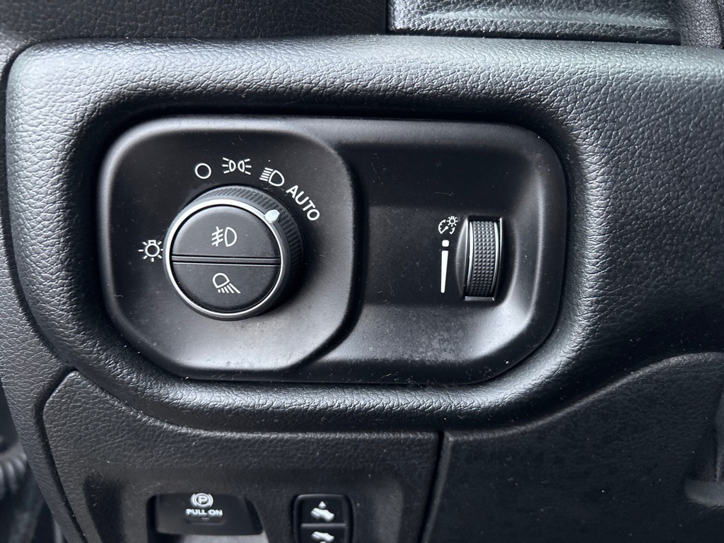 2020 RAM 1500 Image 13