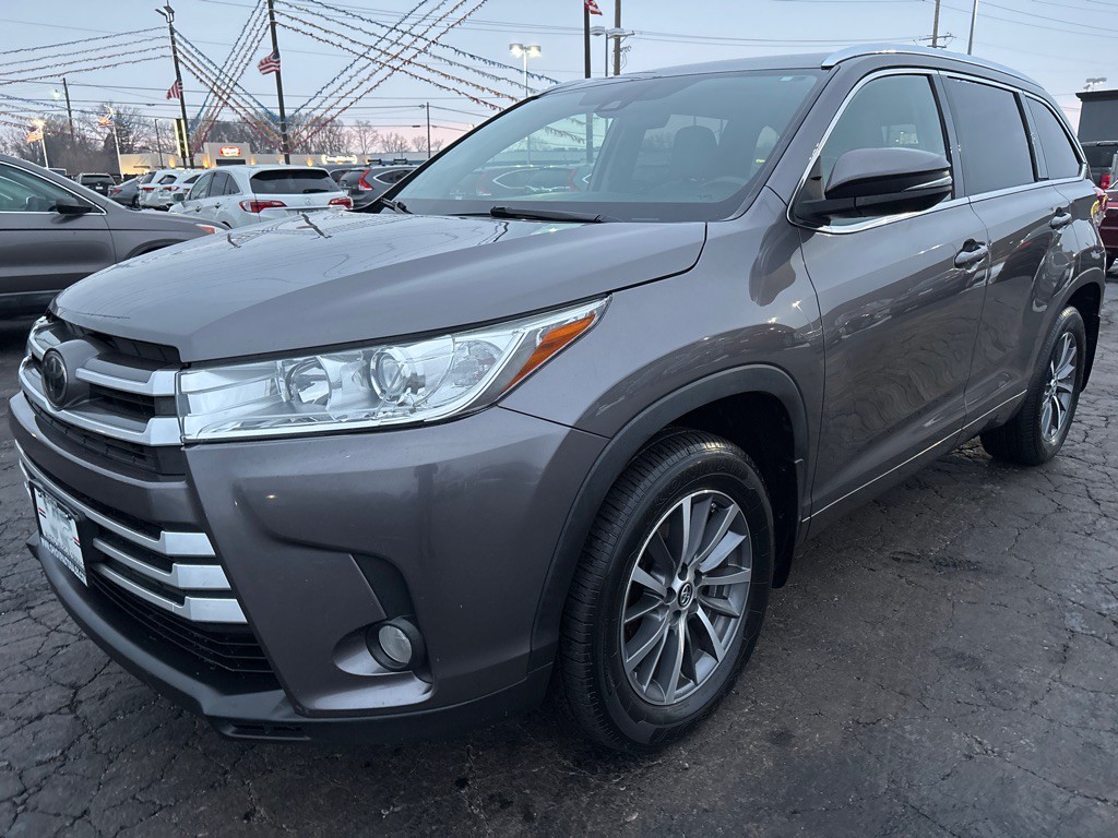 2018 Toyota Highlander Image 3