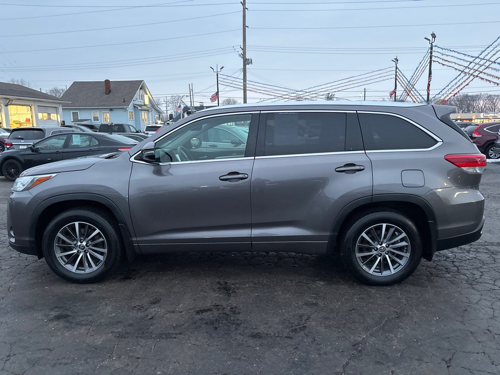 2018 Toyota Highlander Image 4